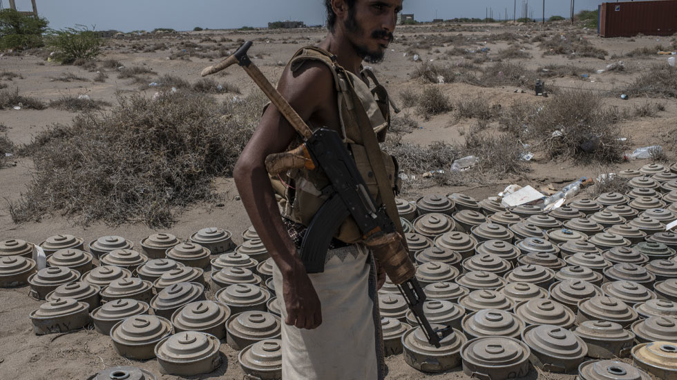 Exponering av elitbrittiska trupper vid Saudiarabiska tortyranläggningar i Jemen, sällsynt inblick i det hemliga, smutsiga kriget
